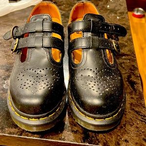 Doc martens Classic black buckle ups